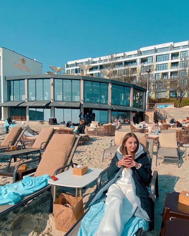 Апартаменты У Моря Magnit Первая Линия Odessa Exterior foto